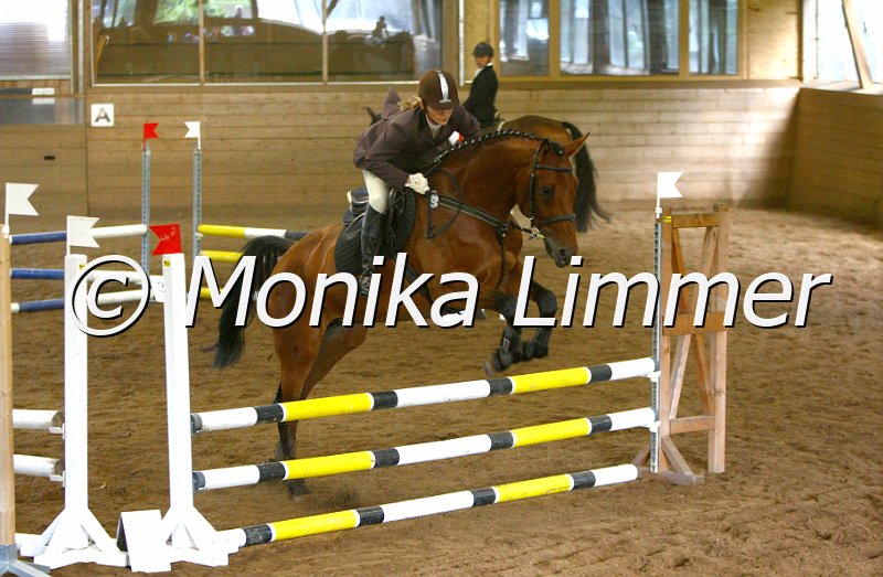 007L8773_Eignung Springen A.JPG